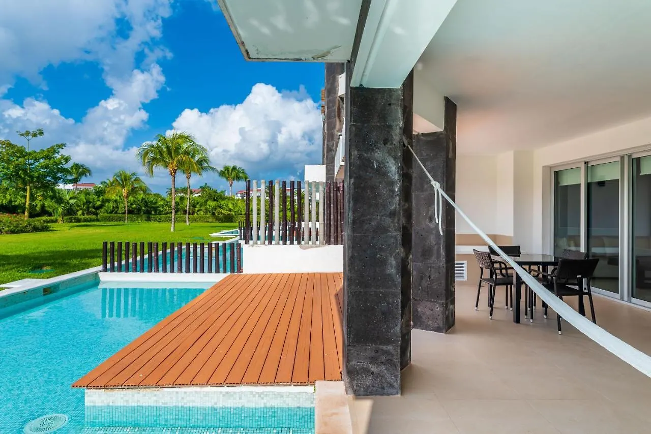 Apartmanhotel Mareazul Beach Front Resort Playa Del Carmen